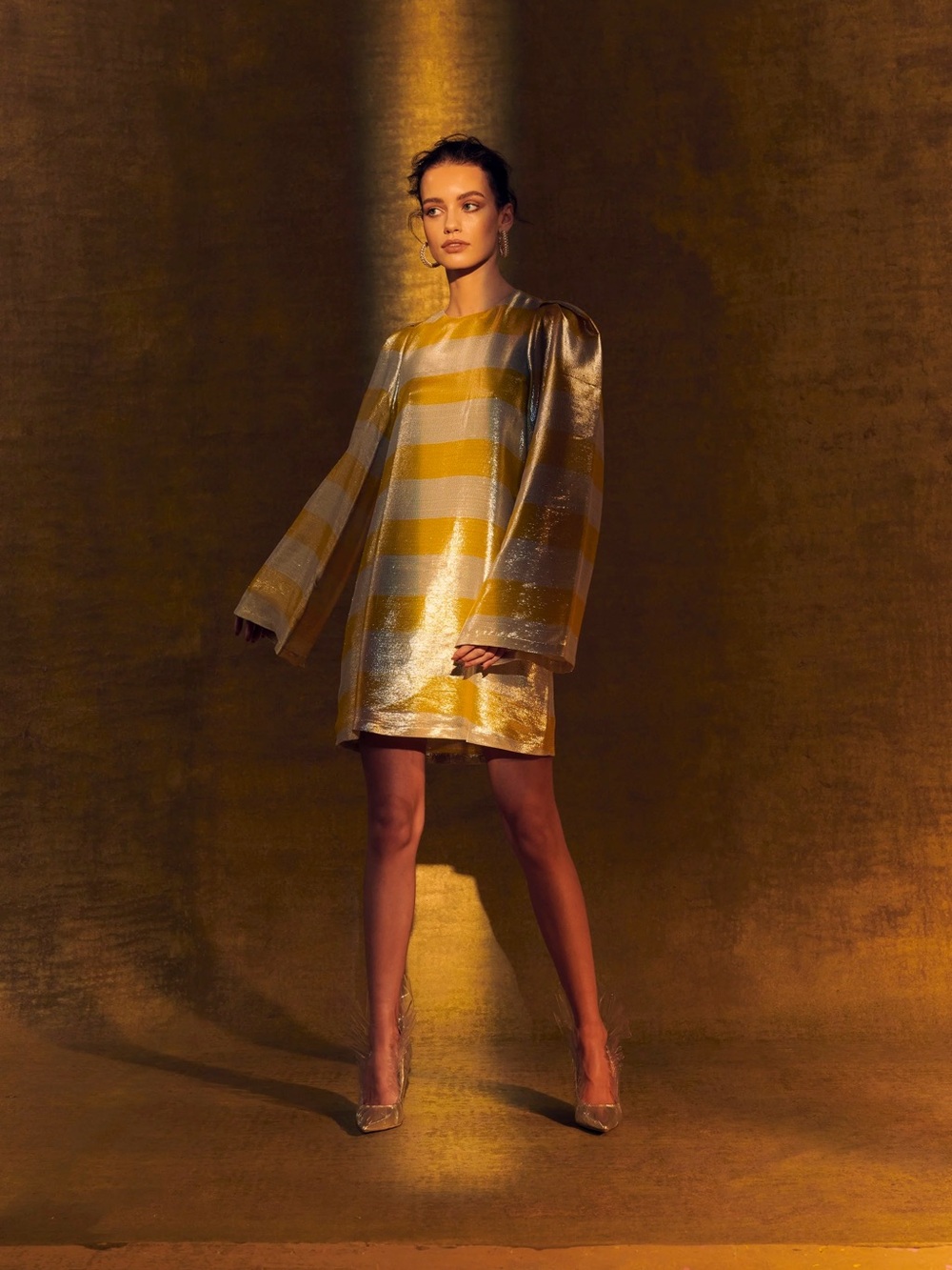 BY. Bonnie Young Runway Shimmer Striped Mini Dress Yellow Size 4 Silk Mod 70’s